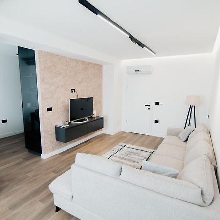 Froa Luxury Apartment Дебар Экстерьер фото