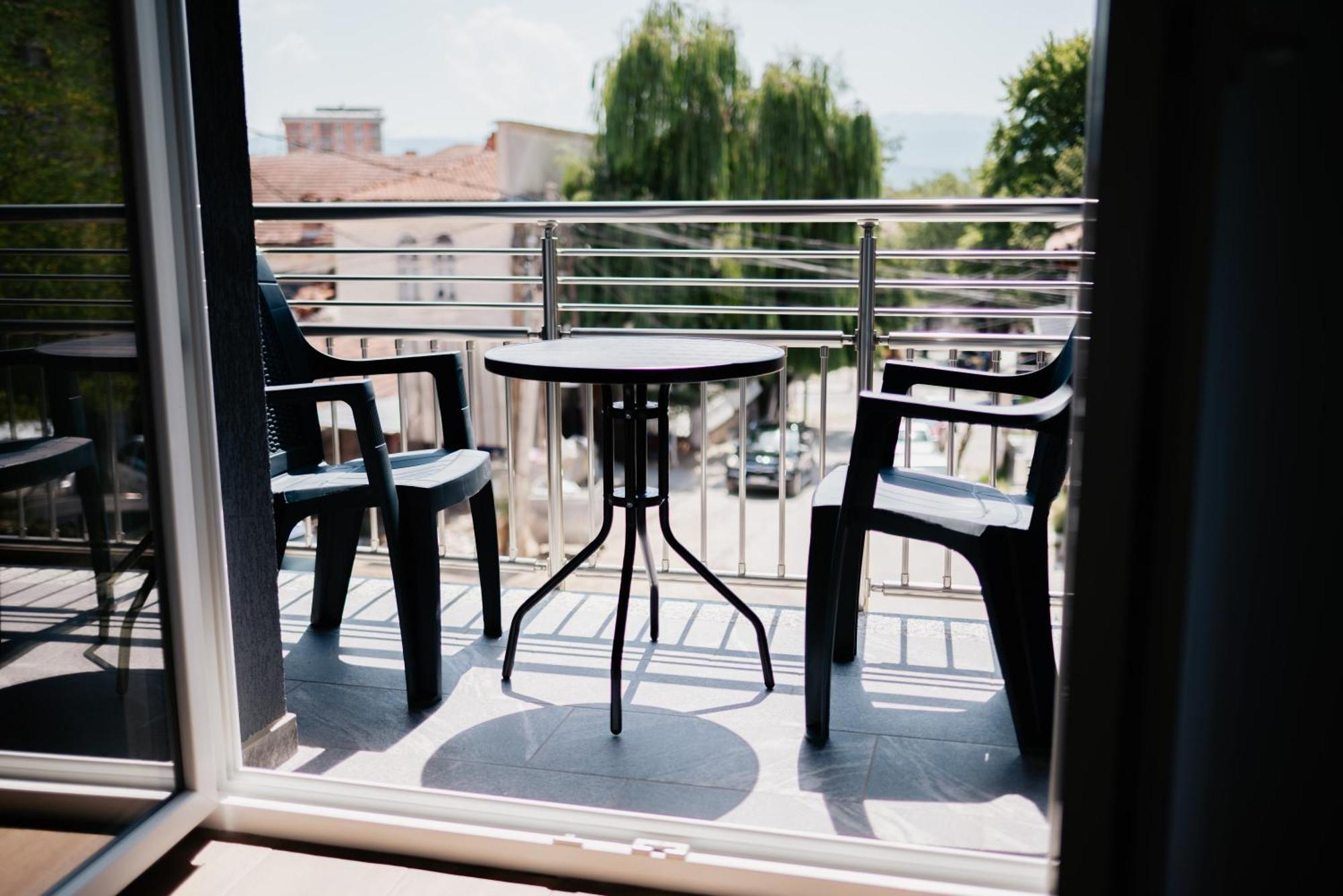 Froa Luxury Apartment Дебар Экстерьер фото